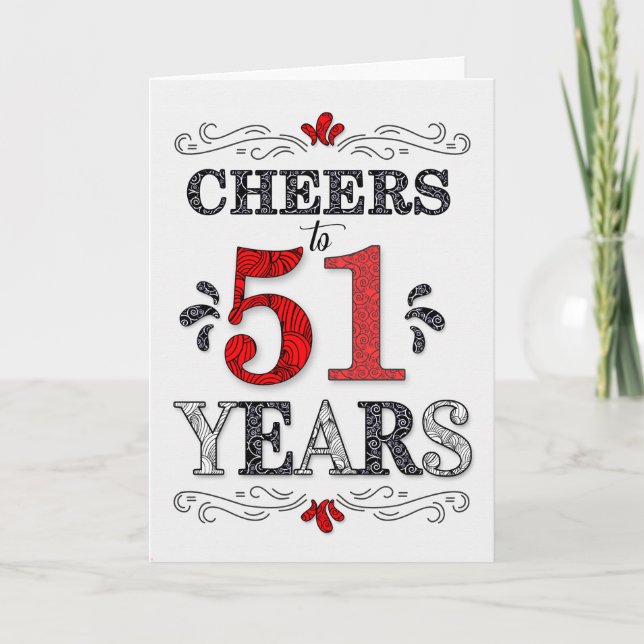 Tarjeta 51 años de alegría en el patrón negro blanco rojo (Anverso)