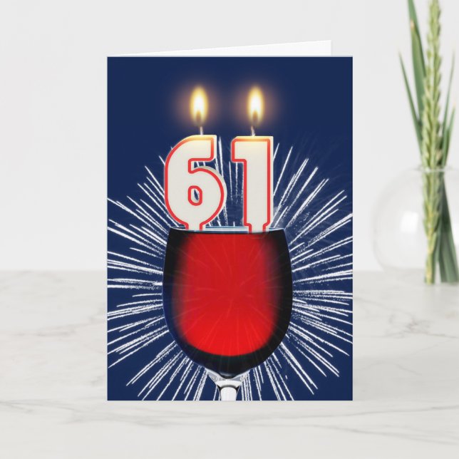 Tarjeta 61° cumpleaños con vino y velas (Anverso)
