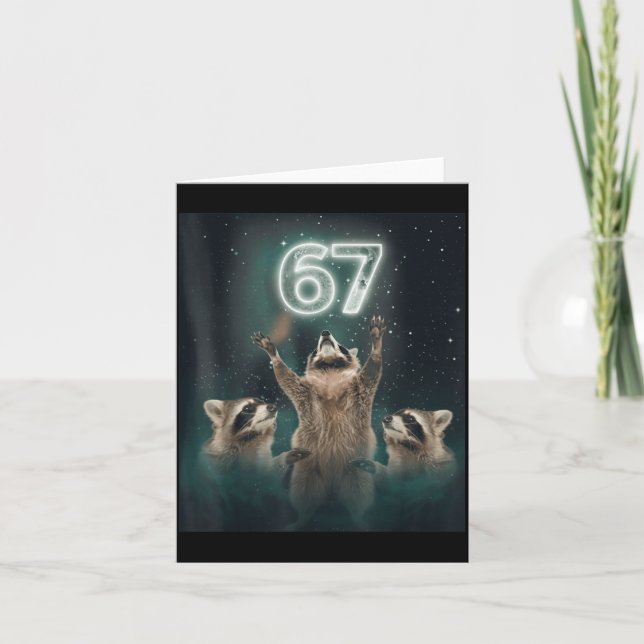 Tarjeta 67 Meme Raccoon Howling At The Moon 6 7 Funny Weir (Anverso)
