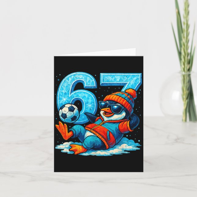 Tarjeta 67 Penguin Soccer Funny Winter Meme Gift  (Anverso)