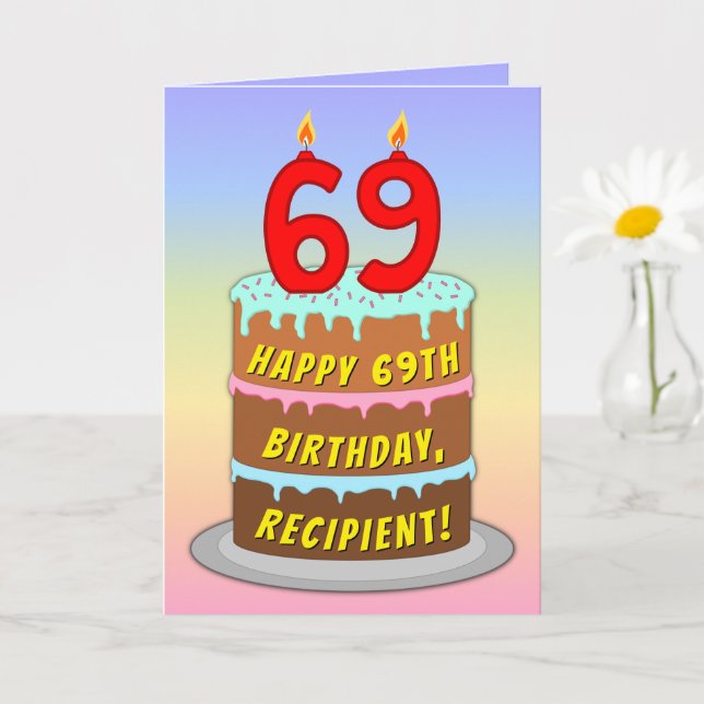 Tarjeta 69º cumpleaños — Torta divertida y velas, con nomb (Planta pequeña)