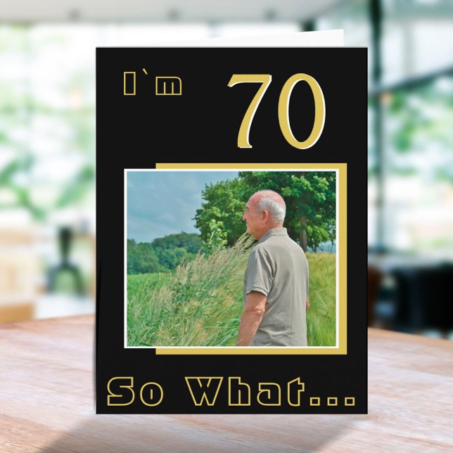 Tarjeta 70 Así que qué curioso cita la foto del 70 cumplea (Subido por el creador)