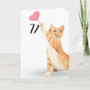 Tarjeta 71.ª tabby cat de cumpleaños con globo de corazón