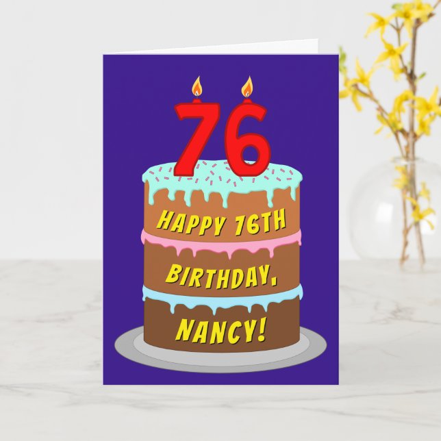 Tarjeta 76º cumpleaños: Torta divertida y velas + nombre p (flor amarilla)