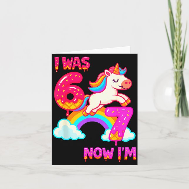 Tarjeta 7 Year Old Birthday 67 Was 6 Now I'm 7 Dabbing Uni (Anverso)