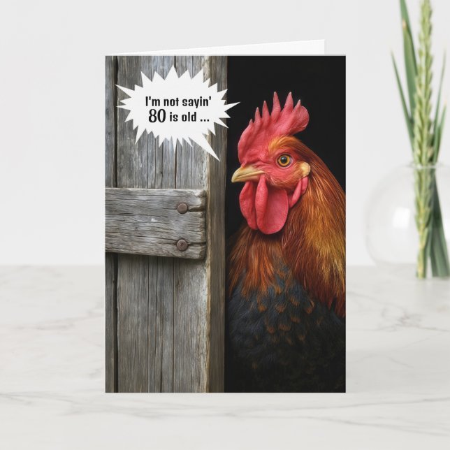 Tarjeta 80.º gallo de cumpleaños mirando por la puerta del (Anverso)
