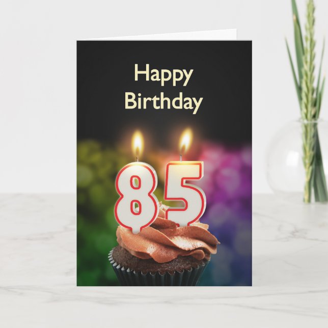 Tarjeta 85.º cumpleaños con torta y velas (Anverso)
