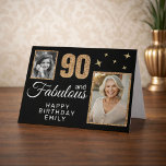 Tarjeta 90 y Fabulous Gold Purpurina 2 Photo 90th Birthday<br><div class="desc">90 y Fabulous Gold Purpurina 2 Photo 90th Birthday Card. Purpurina de oro falso sobre negro con 2 fotos - puedes usar una foto vieja y nueva. Añade tu nombre,  edad y texto dentro o borra.</div>
