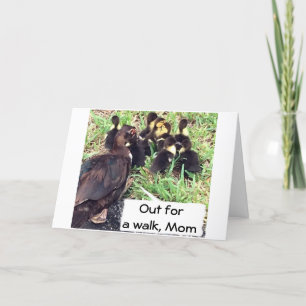 TARJETA A LA MAMÁ-FAMILIA DE LOS PATO DICEN JUNTOS-FELIZ C