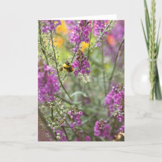 Tarjeta Abeja con foto de flores silvestres