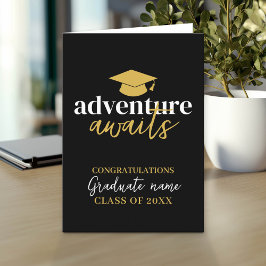 Tarjeta Adventure Awaits - Name Cap Black Gold Graduation