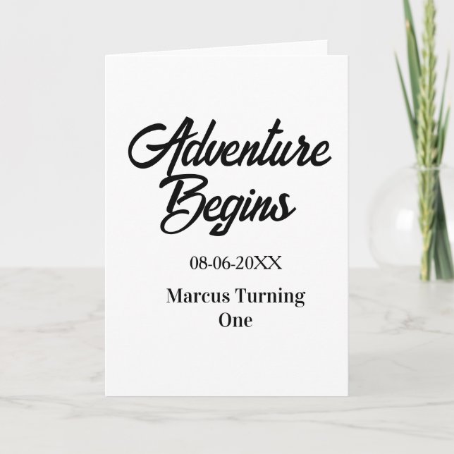 Tarjeta Adventure begins 1st birthday name date simple min (Anverso)