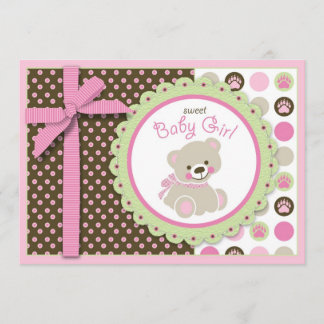 Tarjeta agradable de la invitación del chica del
