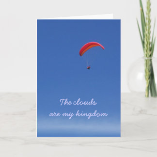 Tarjeta Ala flexible sobre las nubes