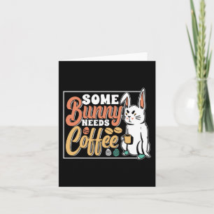 Tarjeta Algunos conejitos necesitan café Huevo Feliz Pascu