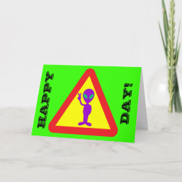 Tarjeta Alienígena cumpleaños feliz por la colina