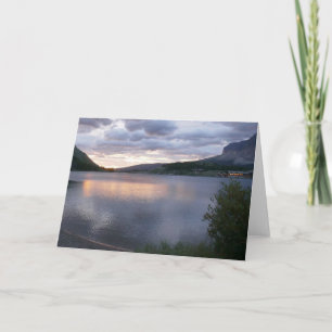 Tarjeta Amanecer en el lago Swiftcurry I