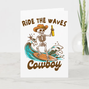 Tarjeta Amante del surf en la playa de verano cabalga las