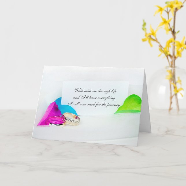 Tarjeta Anillos bodas Sobre Pétalos Arcoiris (flor amarilla)