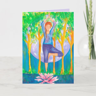 Tarjeta Aniversario feliz de la mujer del árbol del yoga