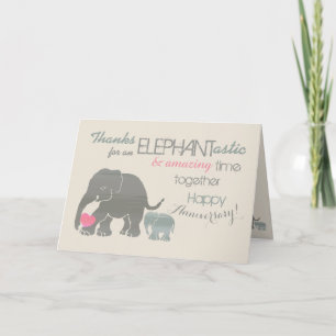 Tarjeta Aniversario feliz del elefante asombroso del