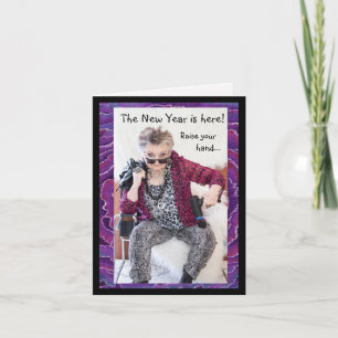 Tarjeta Año Nuevo, humorístico, mundo loco en el que vivim
