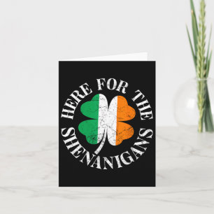 Tarjeta Aquí por la travesura bandera americana irlandés S
