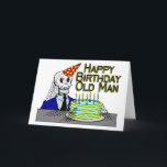 Tarjeta Araña feliz cumpleaños viejo de la web<br><div class="desc">Un divertido diseño de cumpleaños con un esqueleto con gorra fiesta y telarañas colgadas por todas partes,  sentado frente a su pastel de cumpleaños. ¡Feliz cumpleaños,  viejo!</div>