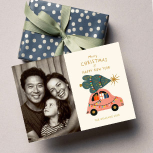 Tarjeta Árbol festivo en el coche Foto familiar de Navidad