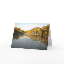 Árboles y charca de oro