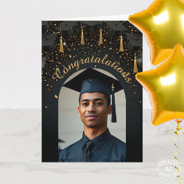 Tarjeta Arco de fotos de gorras de graduación con confeti