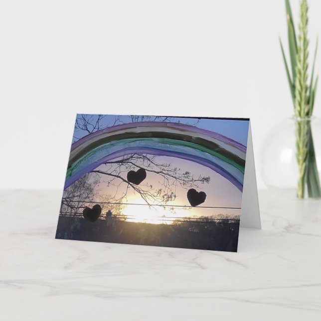 Tarjeta Arcoíris y Corazones Pensando en Ti Te Extraño (Anverso)