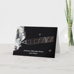 Tarjeta Artemis I entre la Tierra y la Luna