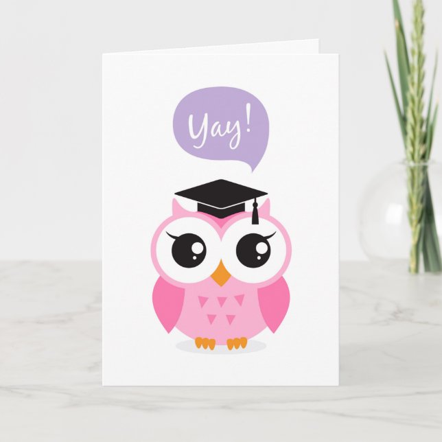 Tarjeta Ave rosa con la felicitación del gorra de graduaci (Anverso)