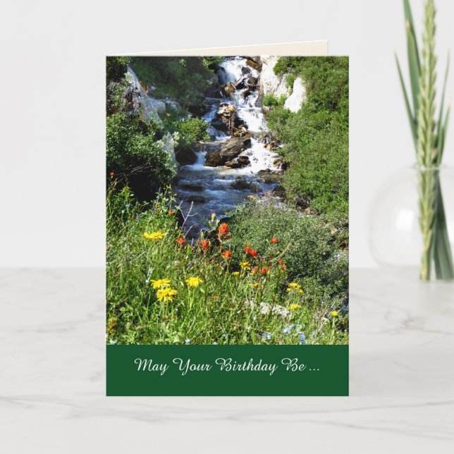 Tarjeta Aventura de cumpleaños, cascada con flores silvest (Anverso)