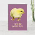 Tarjeta Awesome Chick Funny Baby Chicken Cumpleaños<br><div class="desc">Esta es una pintura acuarela de una chica mullida. Dice "Eres una chica increíble" en la parte delantera de la tarjeta. ¡La tarjeta de cumpleaños perfecta para la dama de tu vida,  ya sea tu esposa,  madre,  hermana,  novia o amiga!</div>