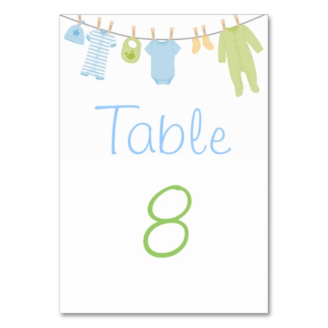 Tarjeta Baby Shower de mesa de ropa azul y verde (Anverso)
