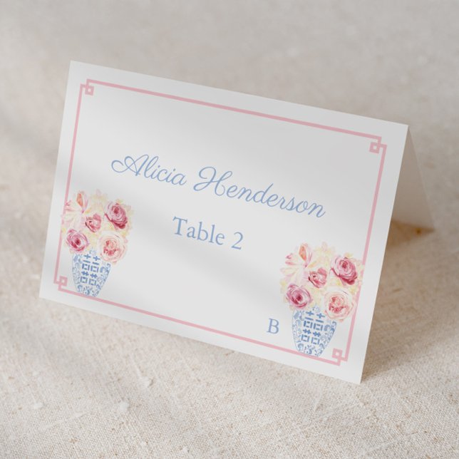 Tarjeta Baby Shower Place De Color Rosa Y Azul (Pretty pink and blue individual place card design featuring roses in ginger jar and greek key print)