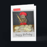 Tarjeta Baker Cat Funny Birday Card<br><div class="desc">¡Brilla el cumpleaños de cualquier amante de los gatos con este maravilloso y divertido diseño felino!</div>
