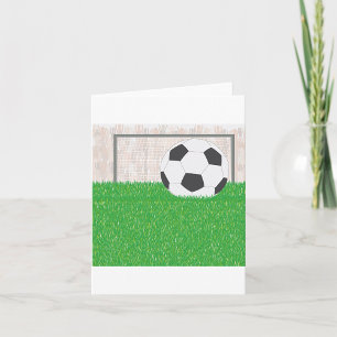 Tarjeta Balón de fútbol y poste de portería en campo de cé