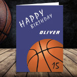 Tarjeta Baloncesto Ball Sports Modern Happy Birthday<br><div class="desc">Baloncesto Baloncesto Patrón Deportivo Moderno Feliz Tarjeta de Cumpleaños. Tarjeta de cumpleaños moderna de baloncesto para cualquiera que ame el baloncesto. Baloncesto en color morado oscuro. Personaliza con tu nombre y edad en la bola.</div>