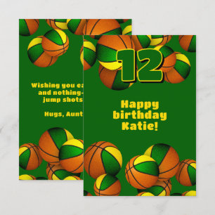Tarjeta baloncesto feliz cumpleaños verde equipo de oro