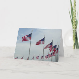 Tarjeta Banderas americanas en el Monumento a Washington