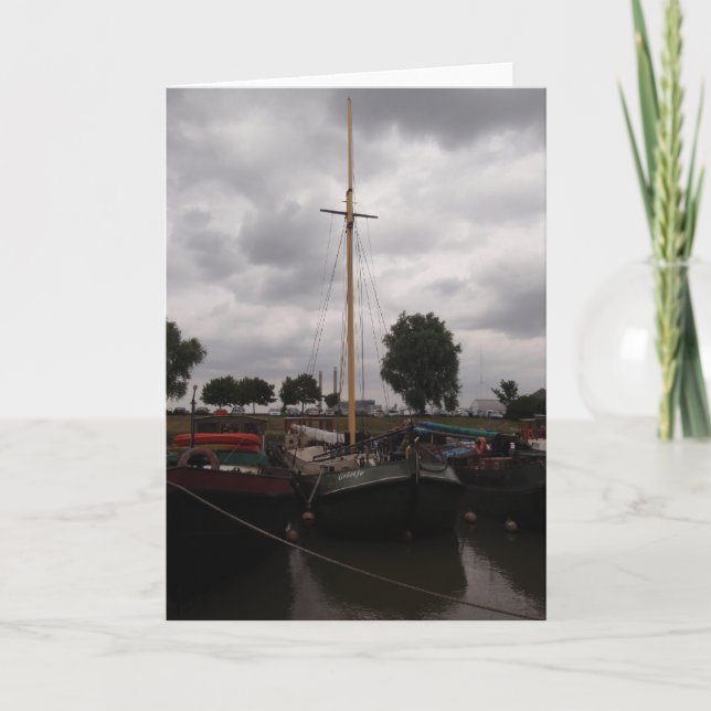 Tarjeta Barco De Vela En Un Día Gris (Anverso)