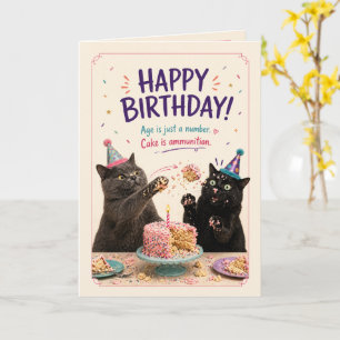 Tarjeta Batalla de Pastel de Cumpleaños de Gatos