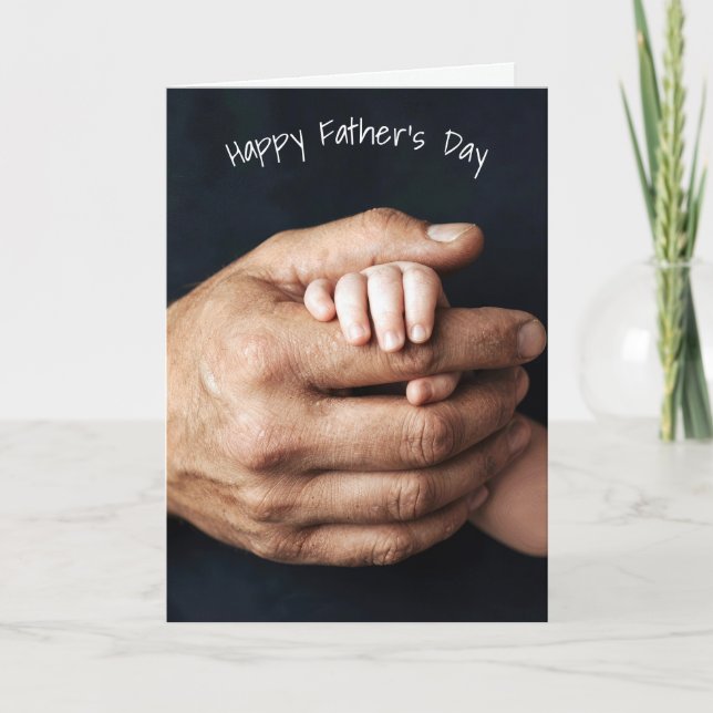 Tarjeta Bebé del Día del Padre y Manos de Papá (Anverso)
