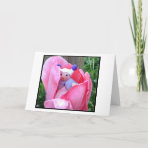 Tarjeta Bebé en un tulipán rosado