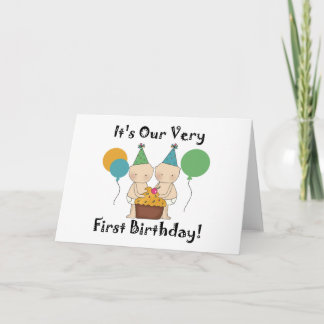 Tarjeta Bebés gemelos primera camisetas de cumpleaños y re