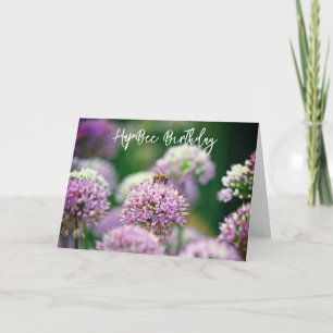 Tarjeta Bee Happy with Purple Allium Flower Birday