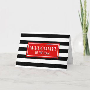 Tarjeta Bienvenido al equipo al empleado de las franjas ro